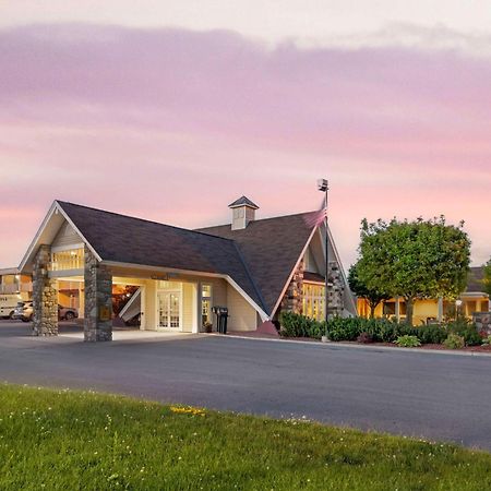 Best Western Plus Plattsburgh Εξωτερικό φωτογραφία