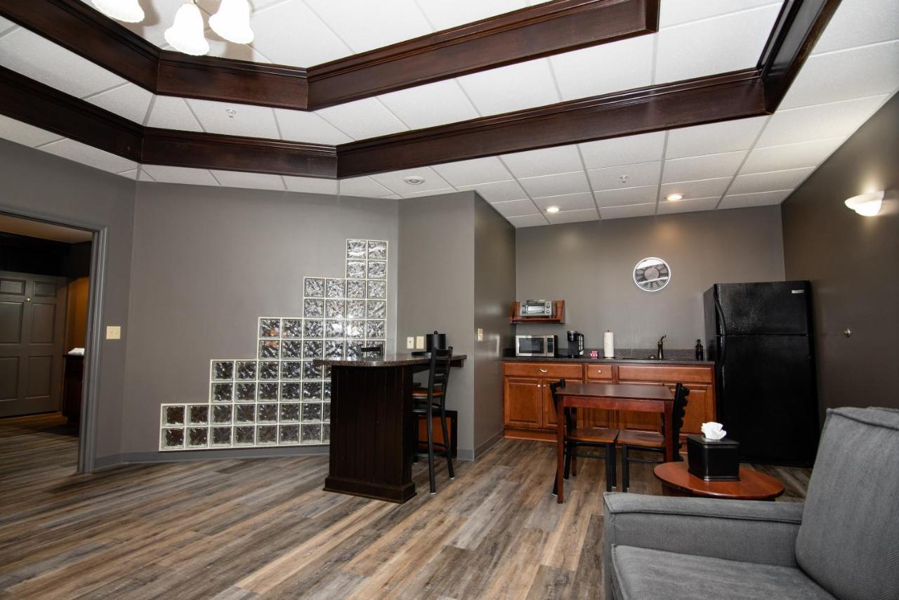 Best Western Plus Plattsburgh Εξωτερικό φωτογραφία