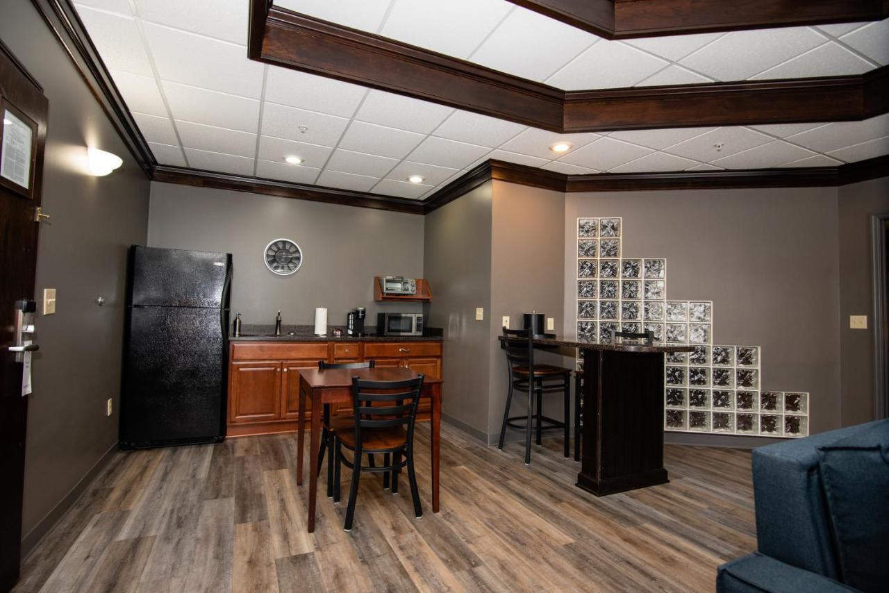 Best Western Plus Plattsburgh Εξωτερικό φωτογραφία