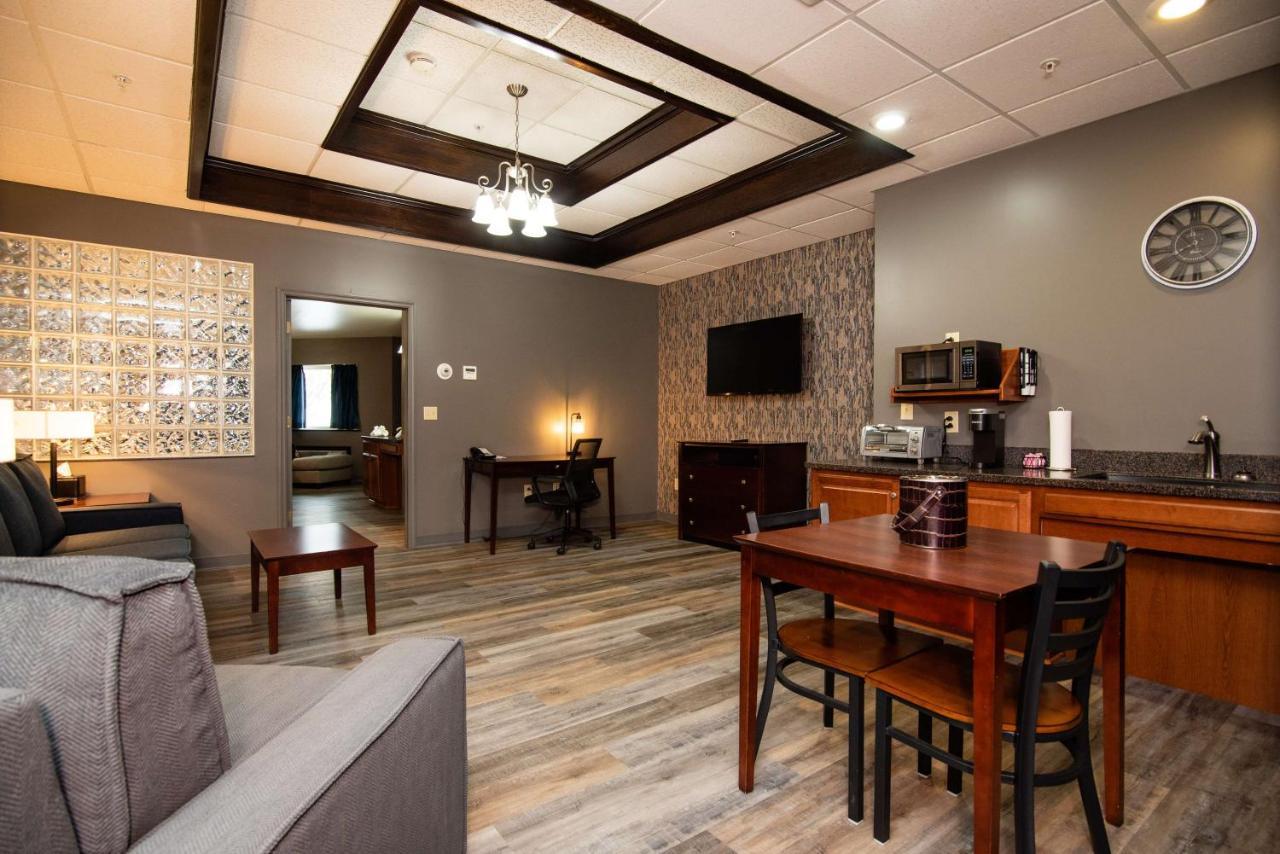 Best Western Plus Plattsburgh Εξωτερικό φωτογραφία