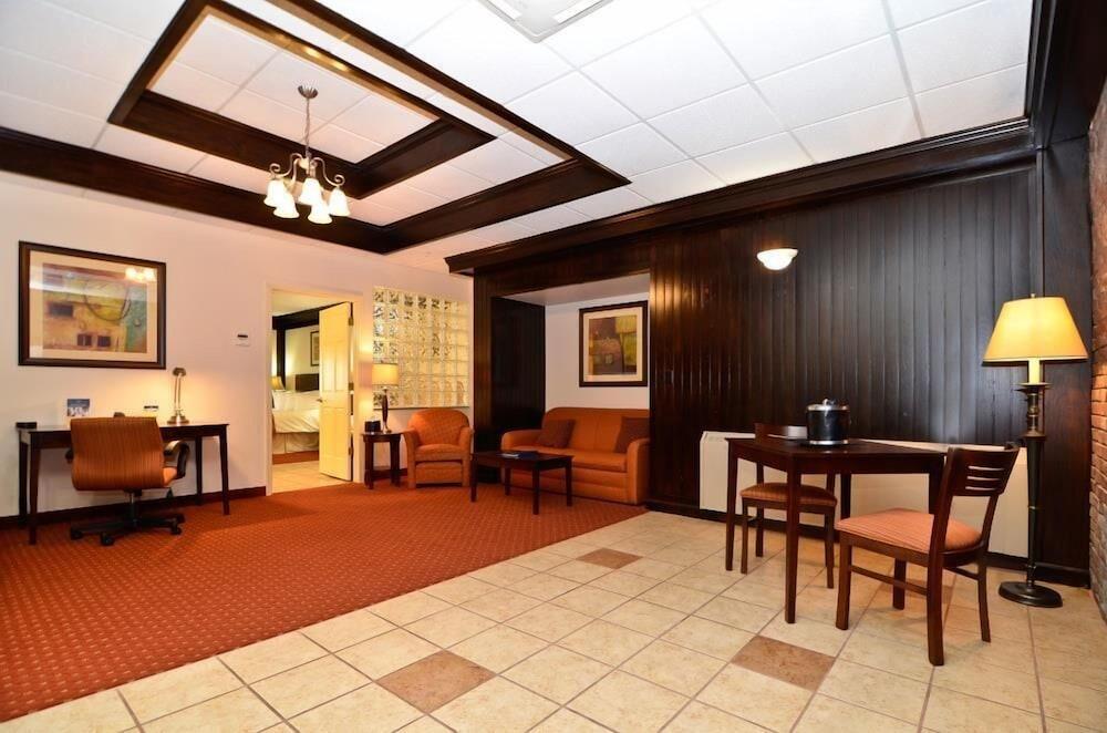 Best Western Plus Plattsburgh Εξωτερικό φωτογραφία