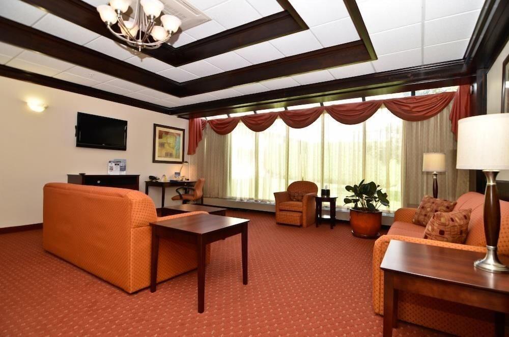Best Western Plus Plattsburgh Εξωτερικό φωτογραφία