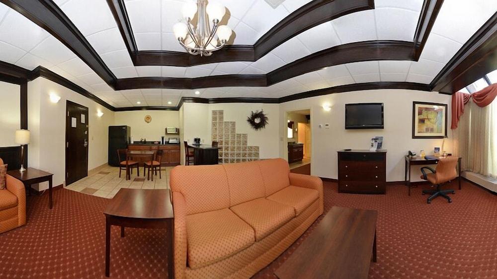 Best Western Plus Plattsburgh Εξωτερικό φωτογραφία