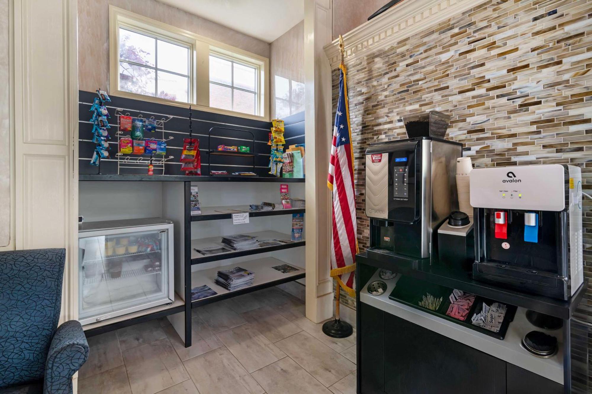 Best Western Plus Plattsburgh Εξωτερικό φωτογραφία