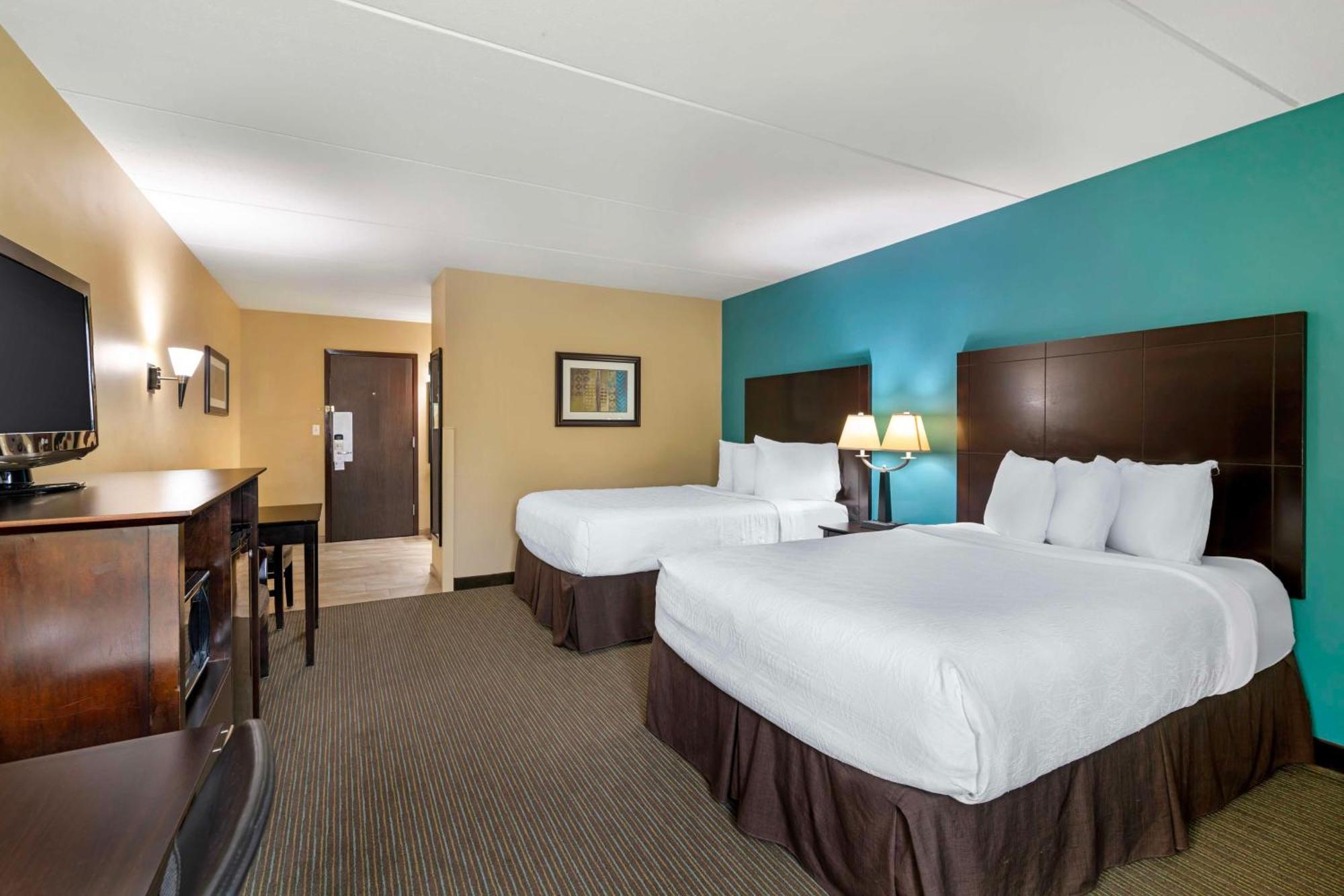 Best Western Plus Plattsburgh Εξωτερικό φωτογραφία
