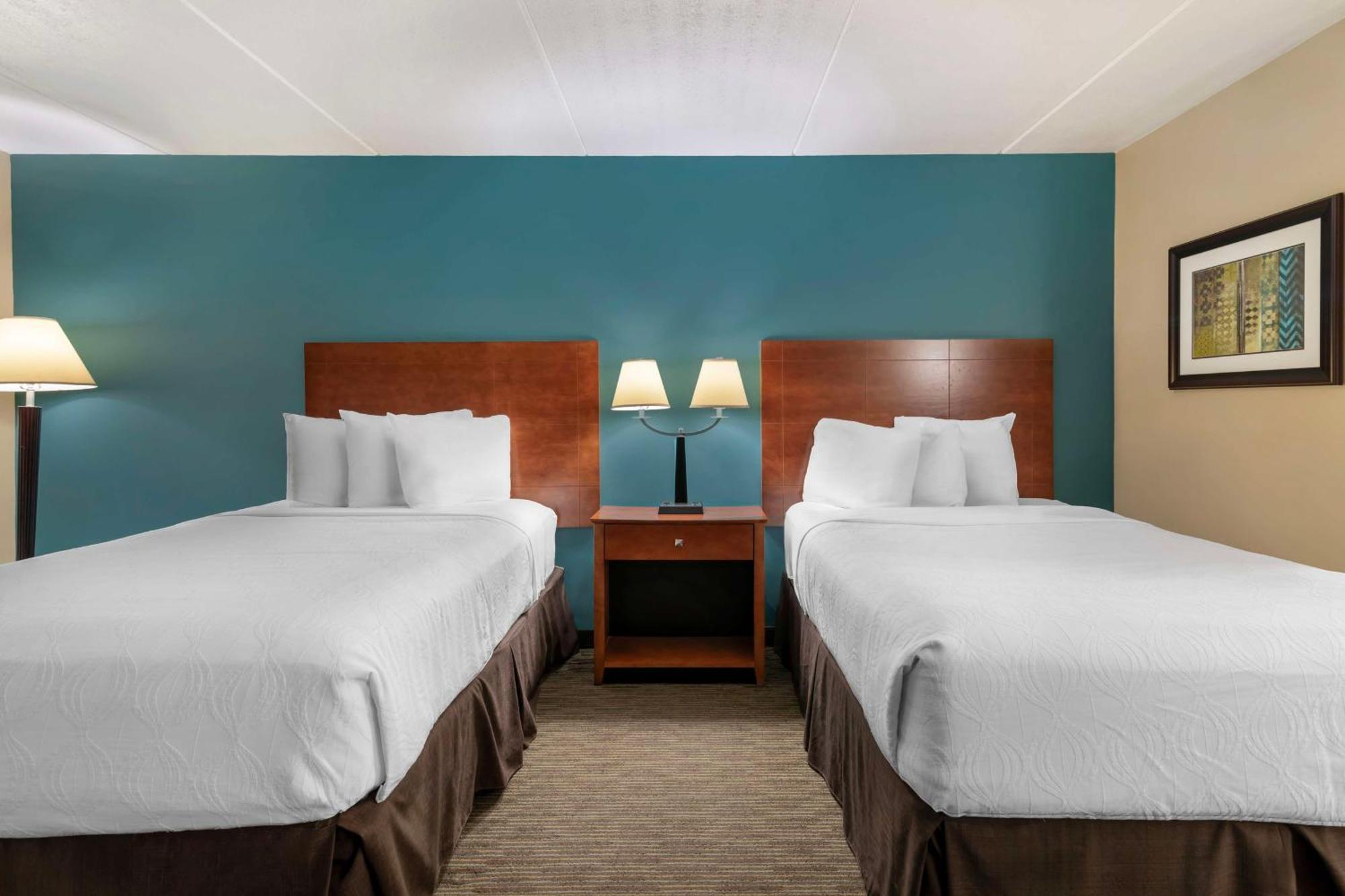 Best Western Plus Plattsburgh Εξωτερικό φωτογραφία