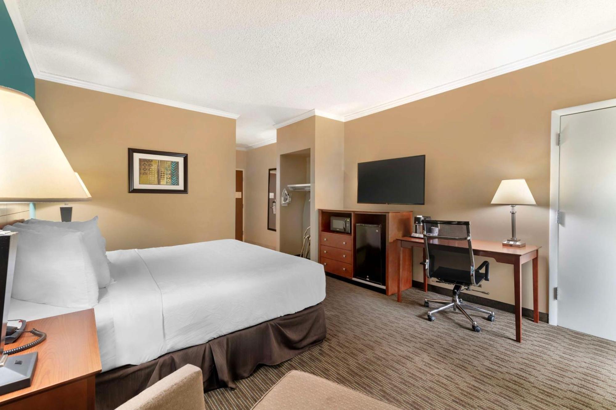 Best Western Plus Plattsburgh Εξωτερικό φωτογραφία