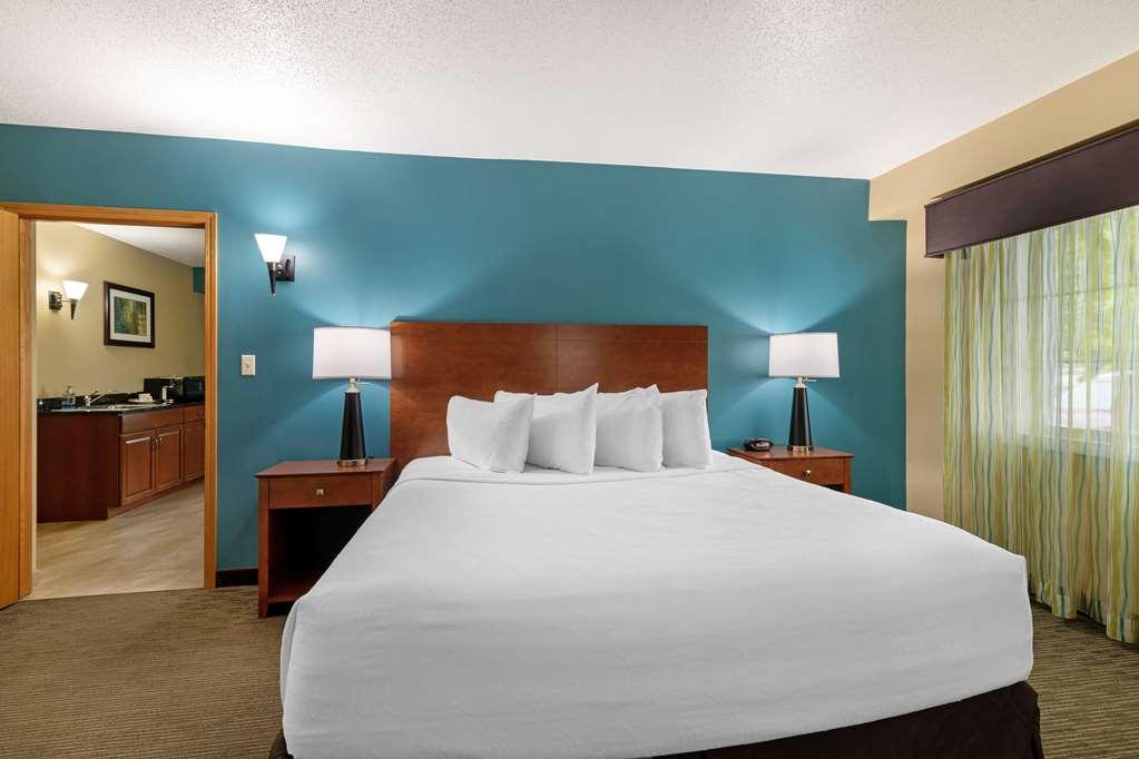 Best Western Plus Plattsburgh Δωμάτιο φωτογραφία