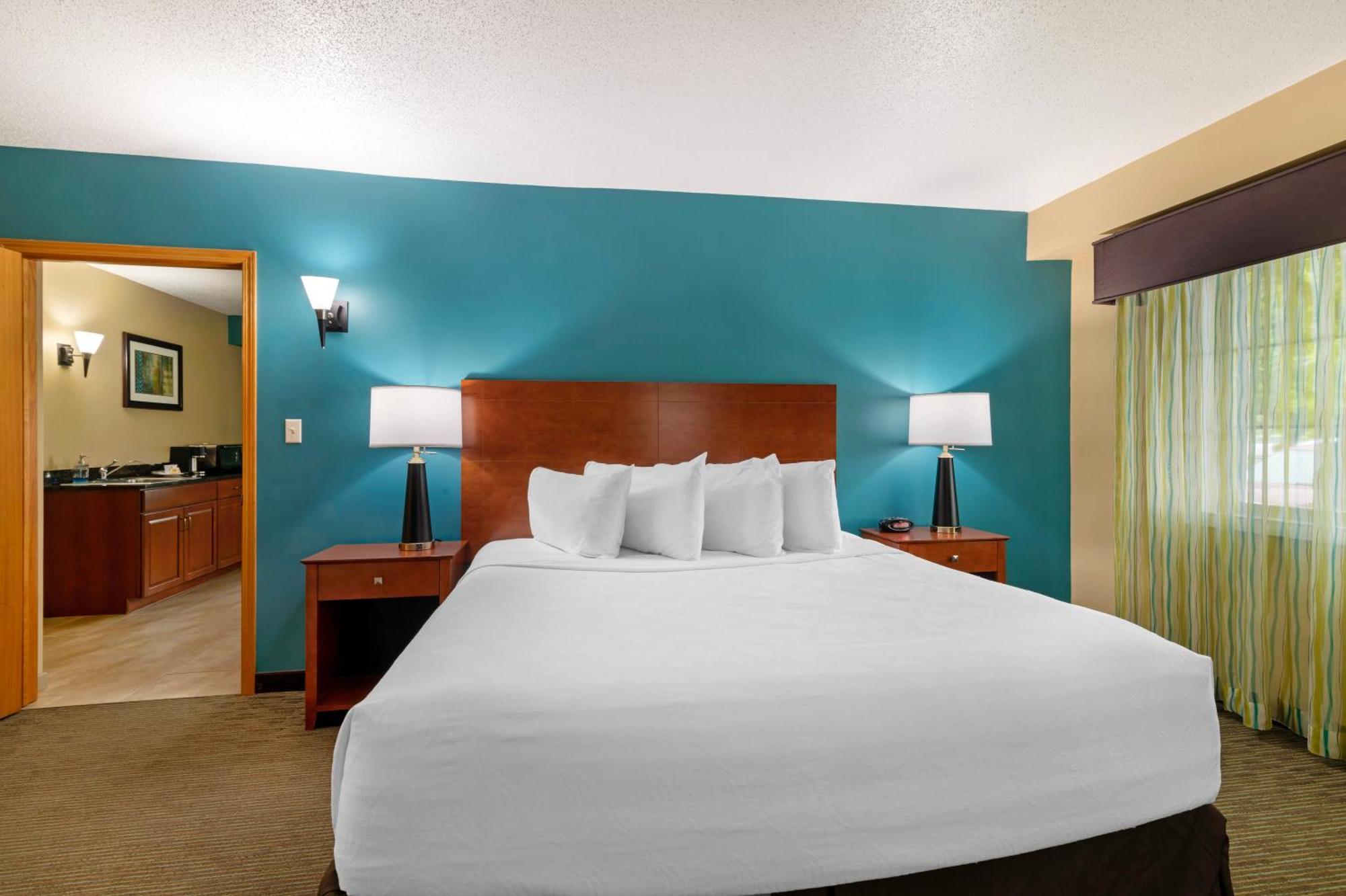 Best Western Plus Plattsburgh Εξωτερικό φωτογραφία