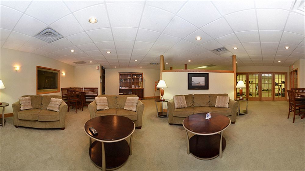 Best Western Plus Plattsburgh Εξωτερικό φωτογραφία
